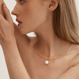 THE PEARL PENDANT